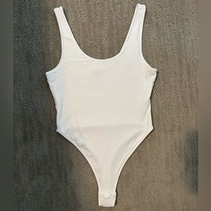 White soft ribbed Bodysuit 🤍